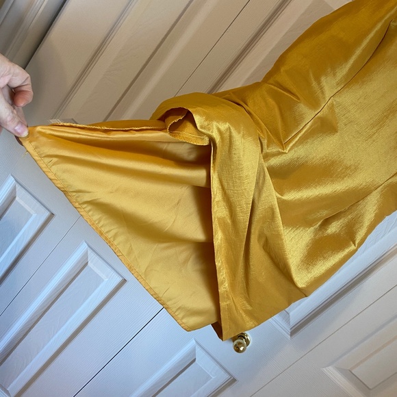 Luxxel Gold Metallic Cocktail Dress – Size Large - Picture 9 of 9